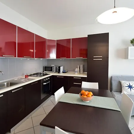 Apartmán Bilocale Mina 2 *